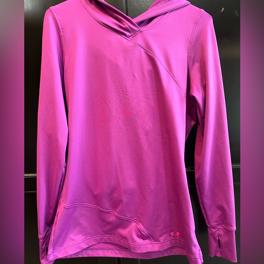 Women’s purple Under Armour long sleeve cold gear hoodie